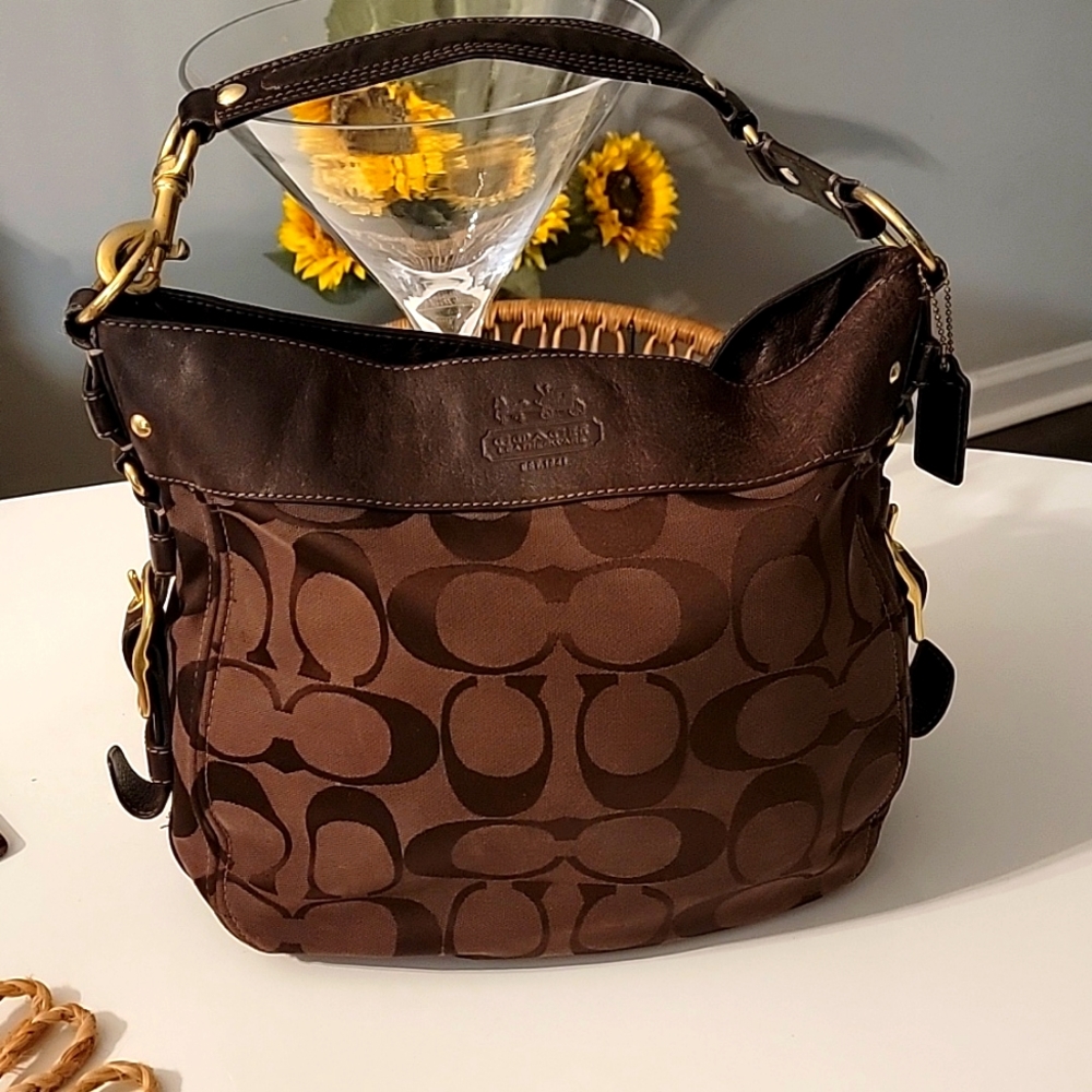 COPY - AUTHENTIC COACH HOBO bag trimmed in Leather brass hardware